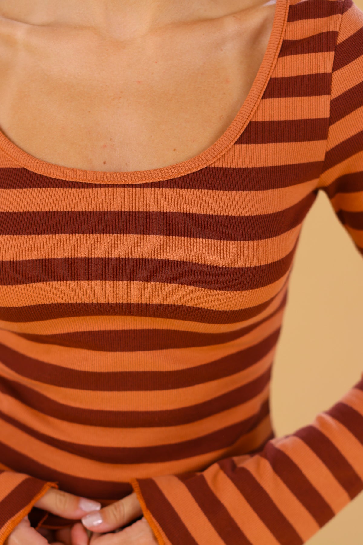 Top Raya Stripes