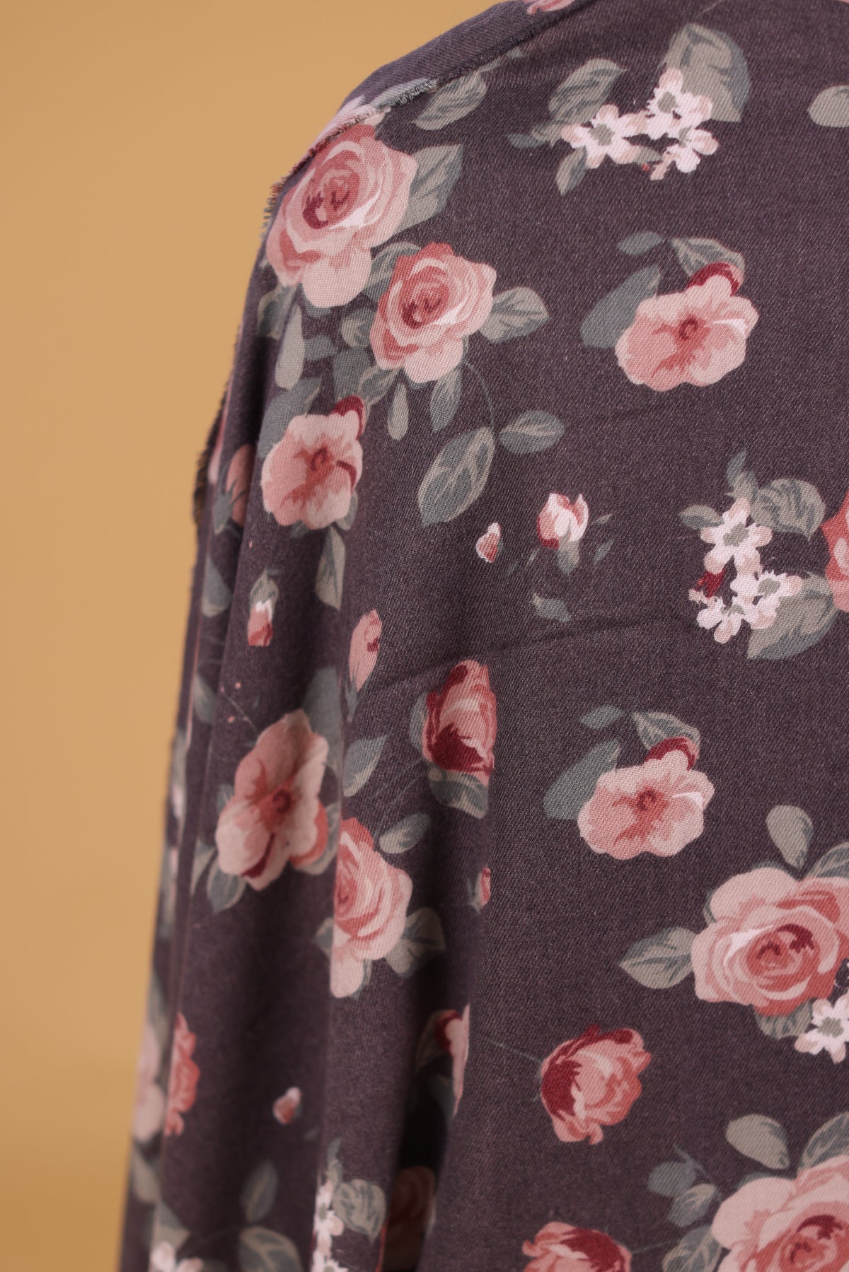 Scarf Lucy Grey Flowers