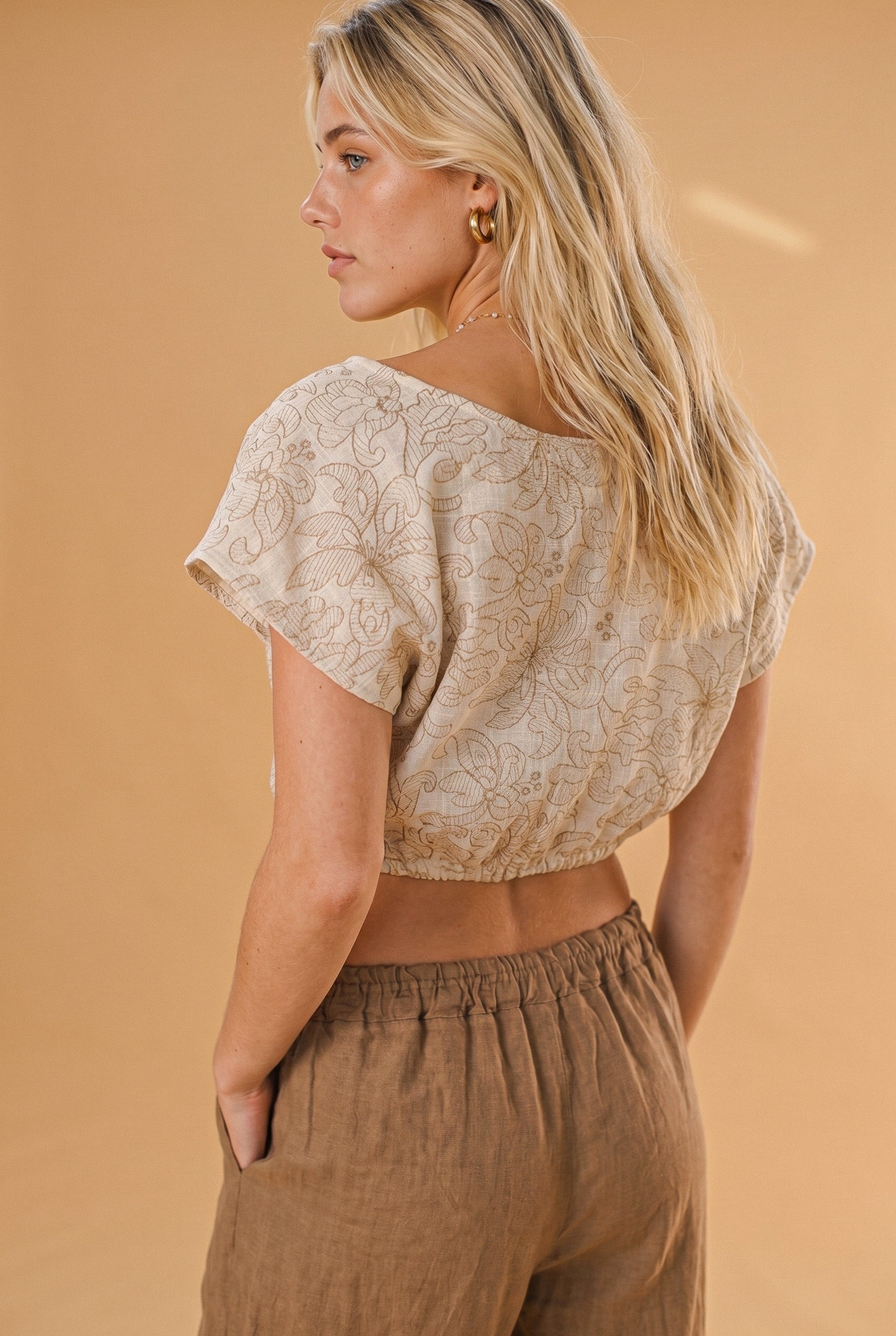 Top Dhalia Beige Embroidered