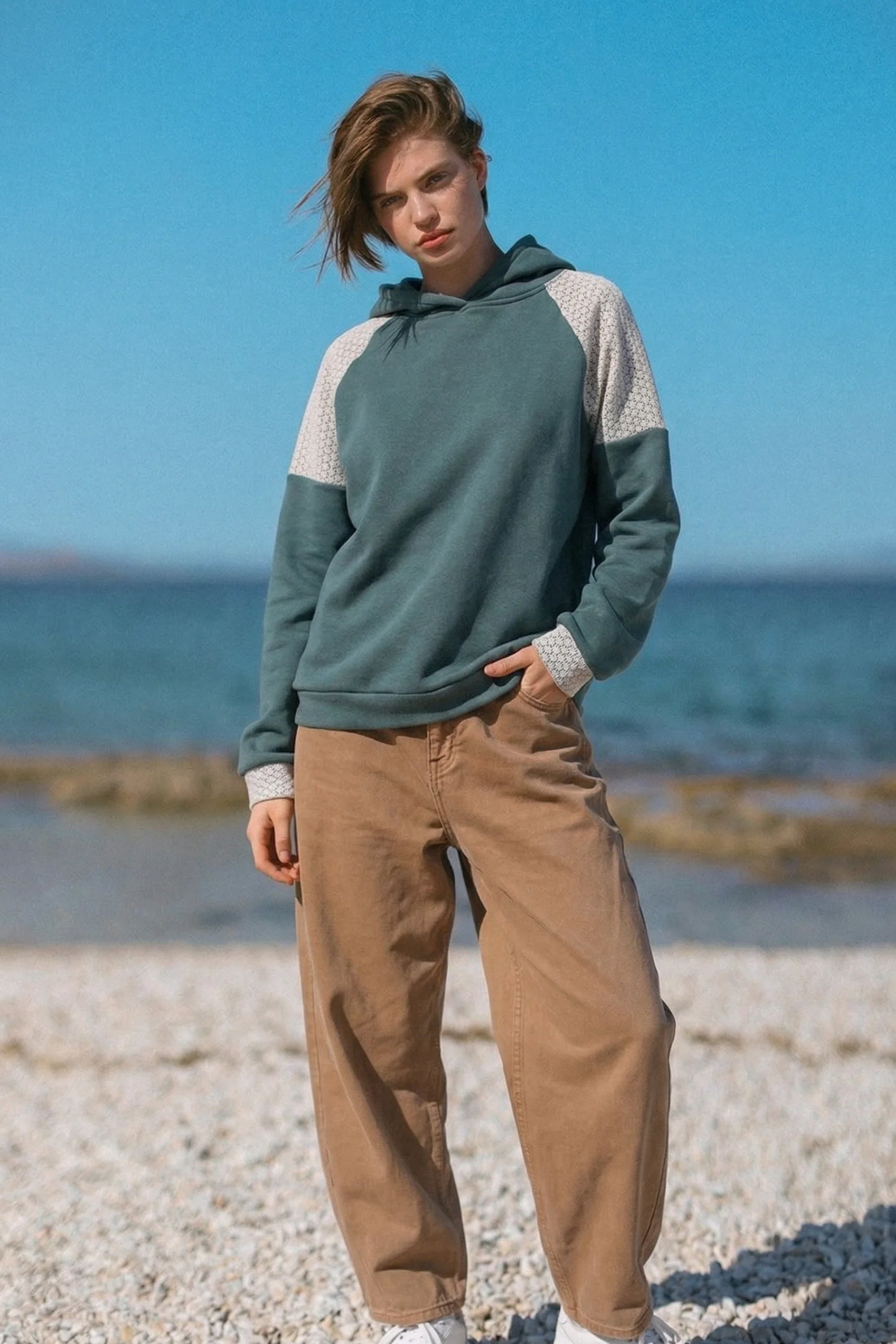 Hoodie Meyra Teal Lace