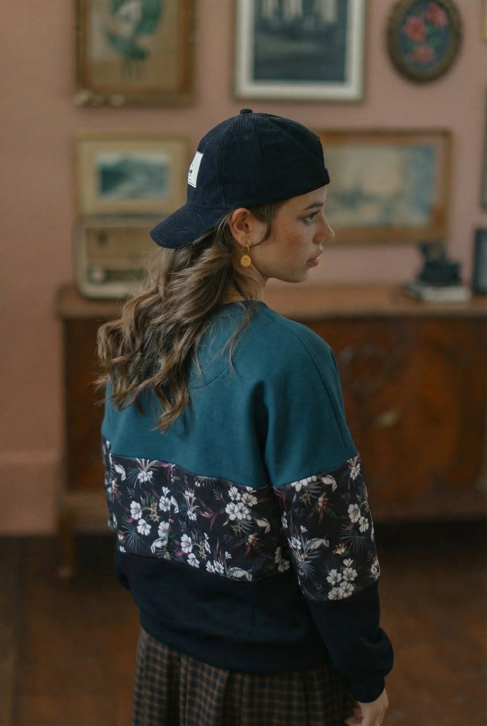 Sweater Mia Dark Teal Flowers