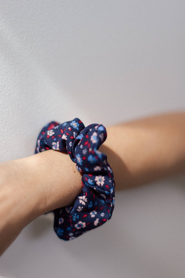 Scrunchie Tara Floral Blue