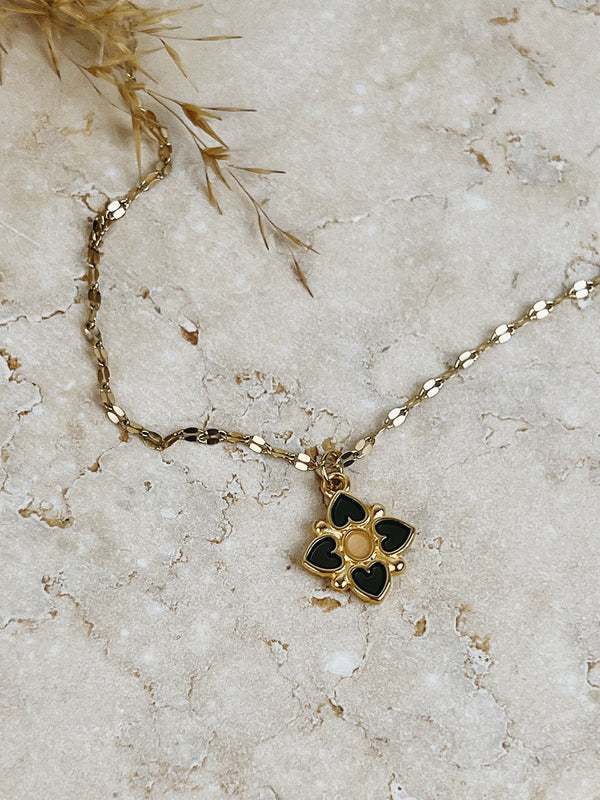 Necklace Heart Flower Gold