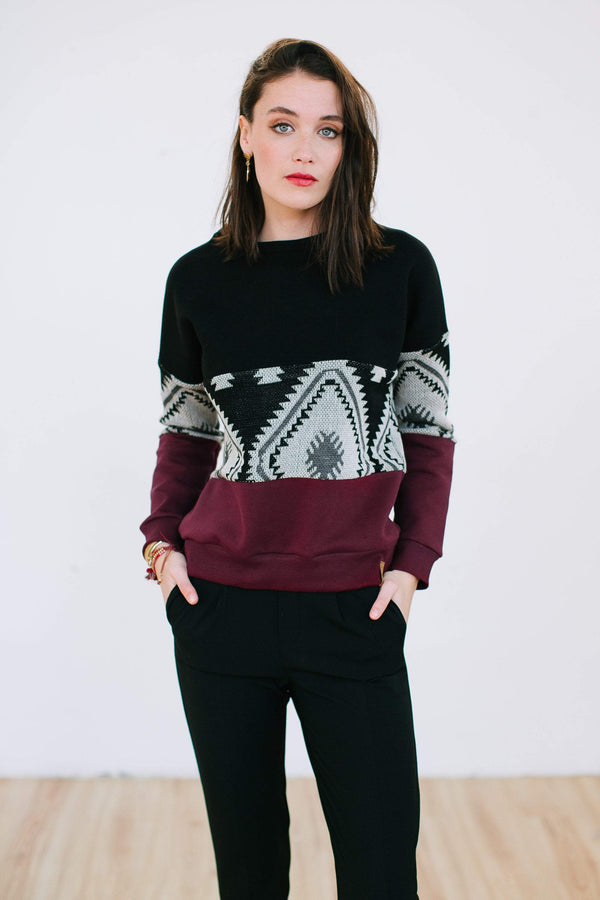 Sweater Mia Black aztec & dark red