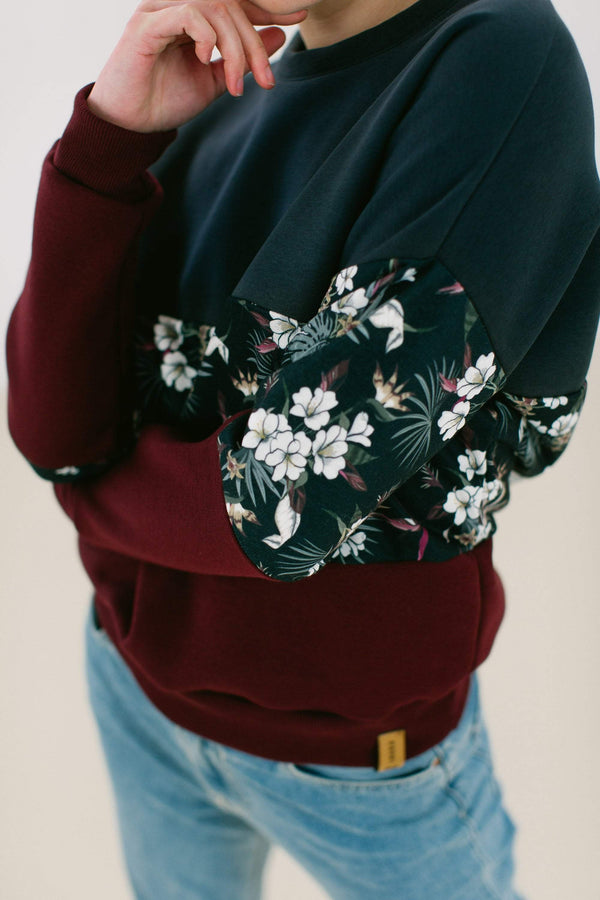 Sweater Mia dark winter flowers